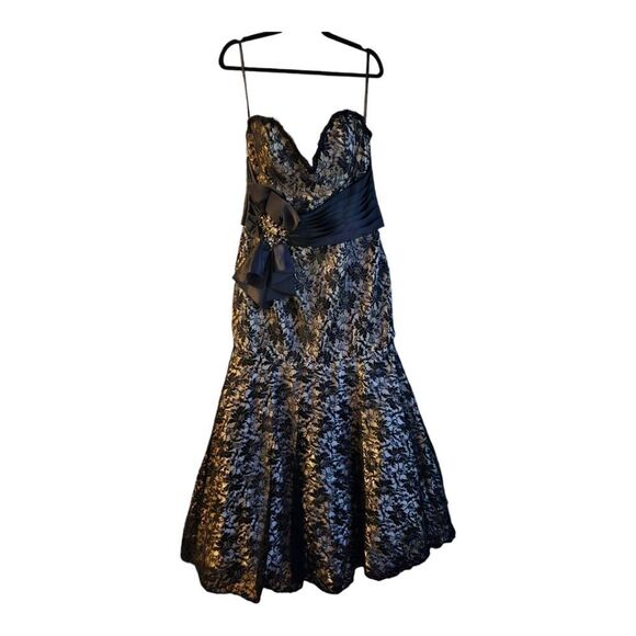 DISNEY FOREVER ENCHANTED Black/Nude Strapless Lace Ball Gown - Size 20 - Picture 1 of 9